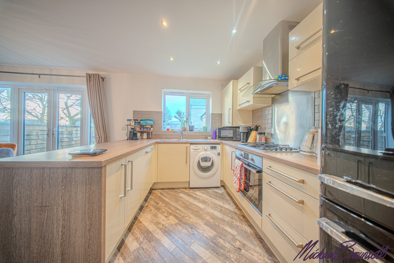 Detached House in Bradford