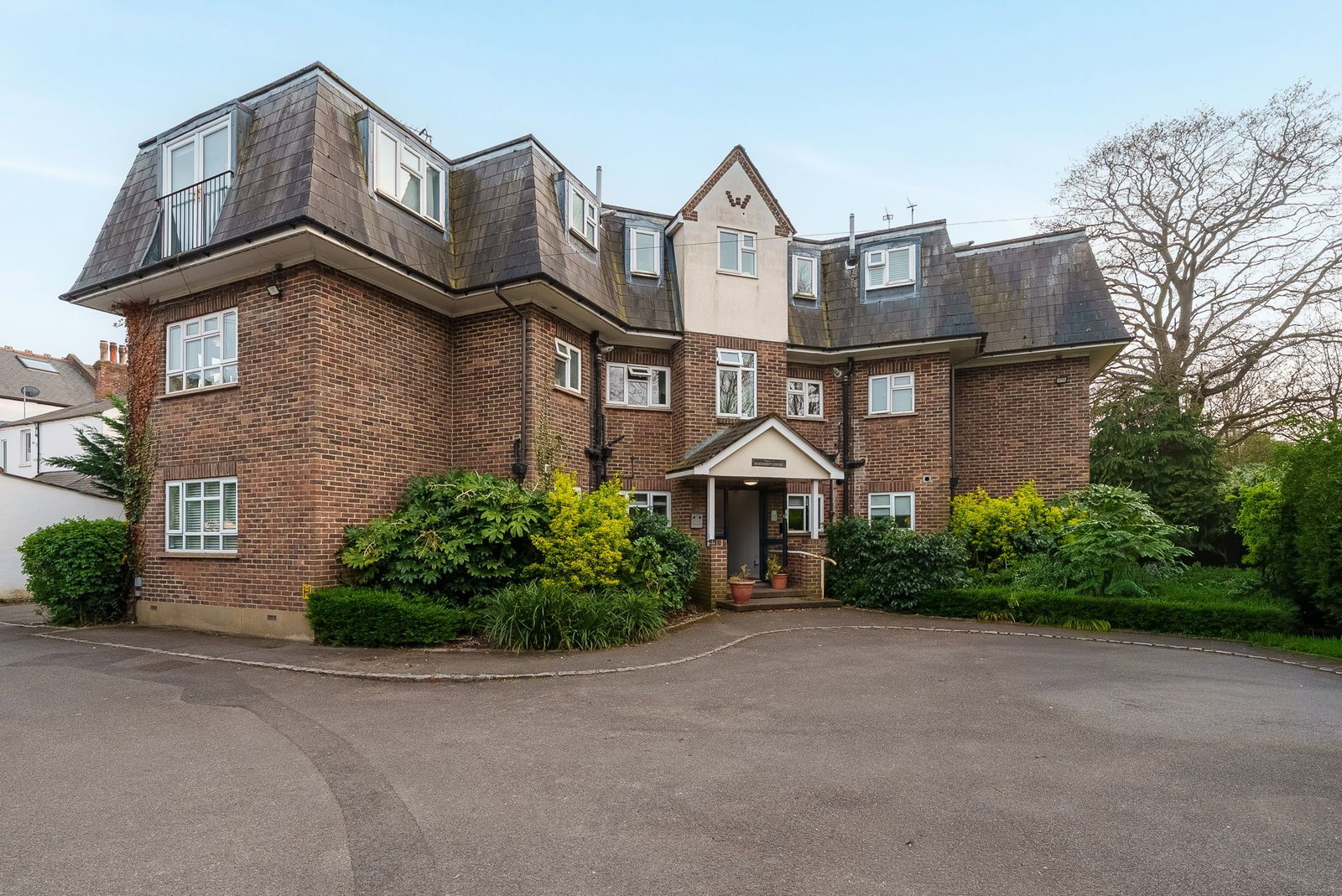 Flat in Epsom
