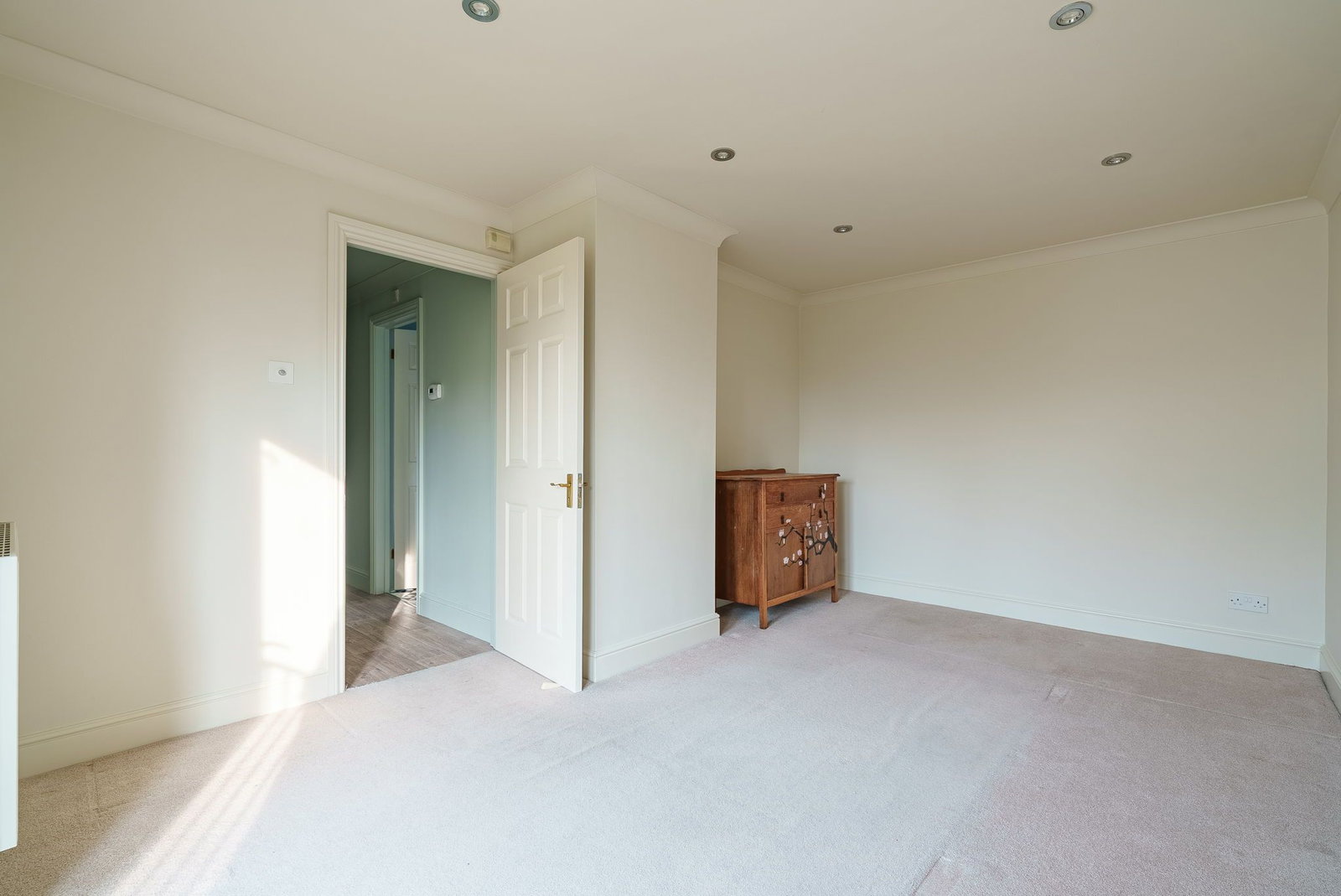 Flat in Epsom
