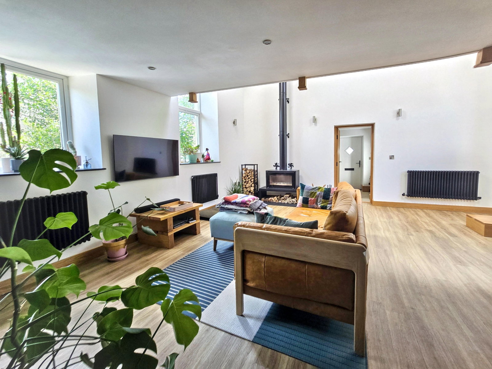 Detached House in Swansea