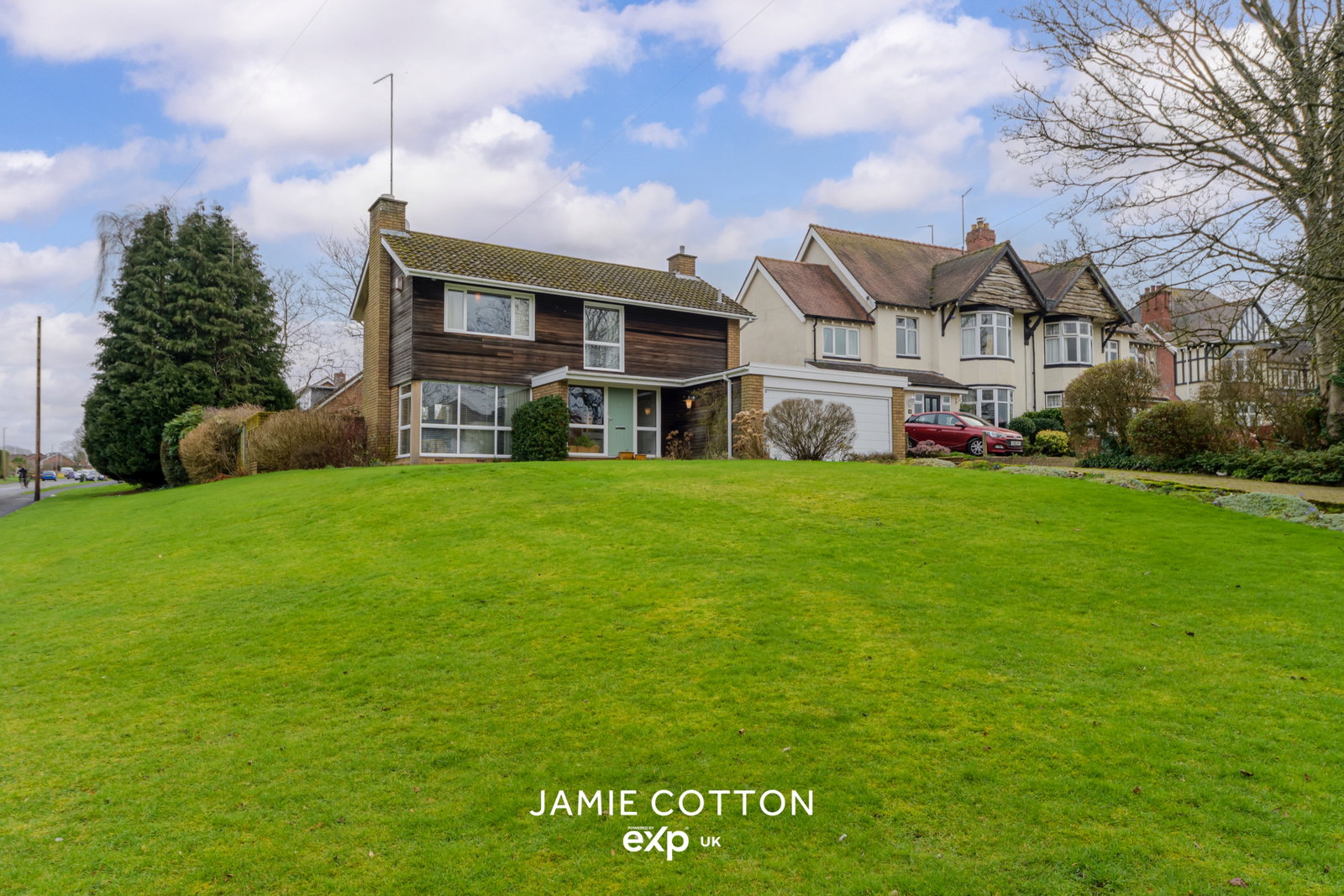 Detached House in Stourbridge