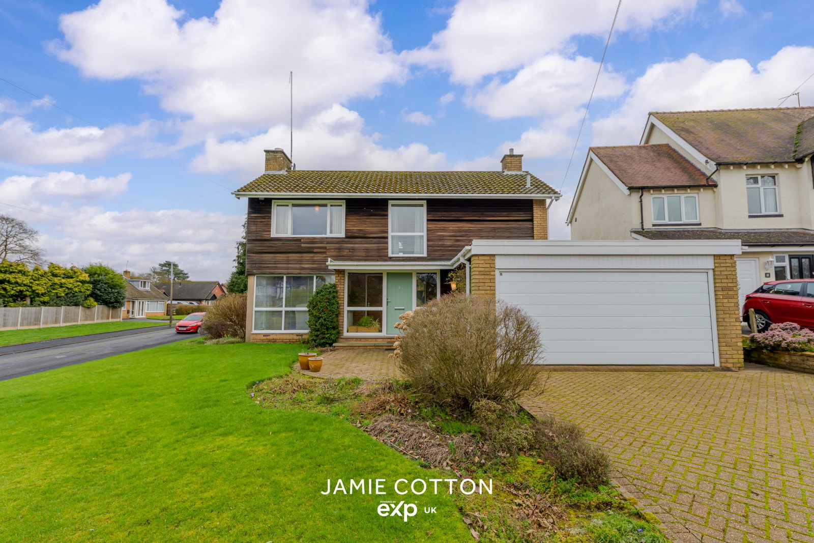 Detached House in Stourbridge