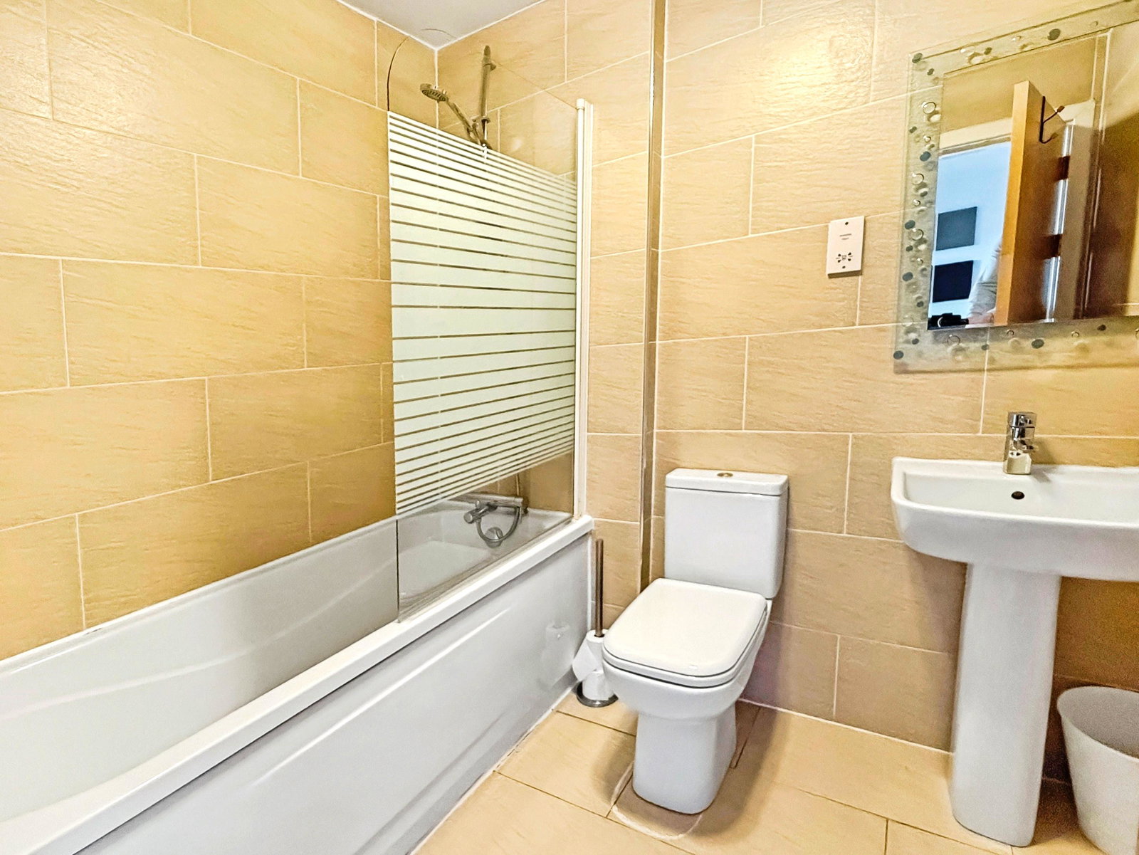 Flat in Newcastle Upon Tyne