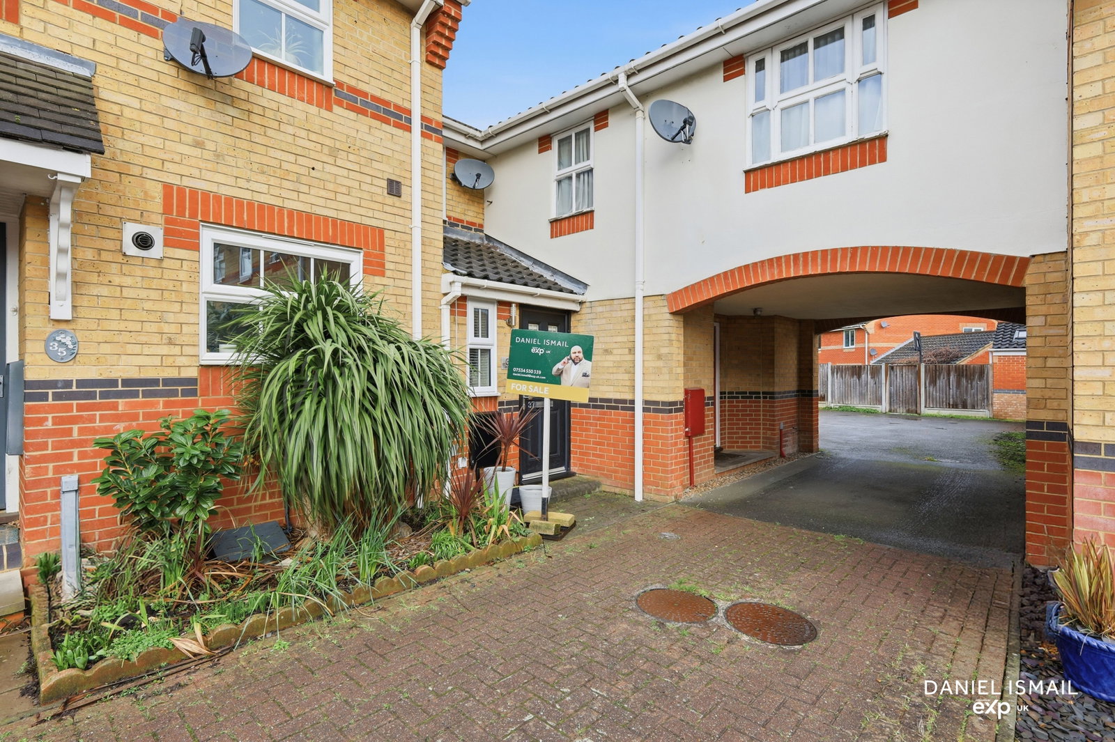 End Of Terrace House in Basildon