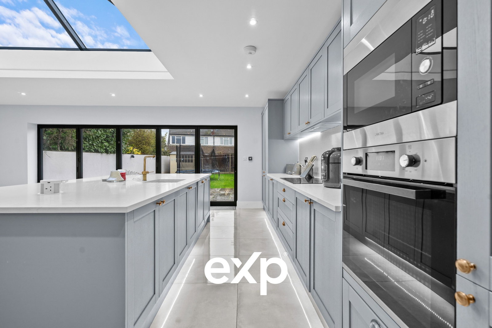 Semi Detached House in Ashford