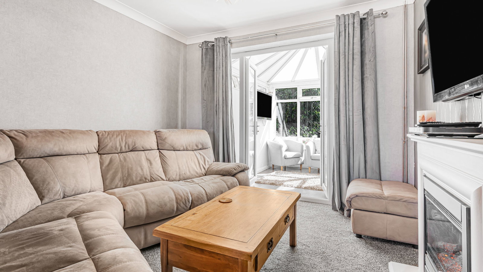 Semi Detached House in Solihull