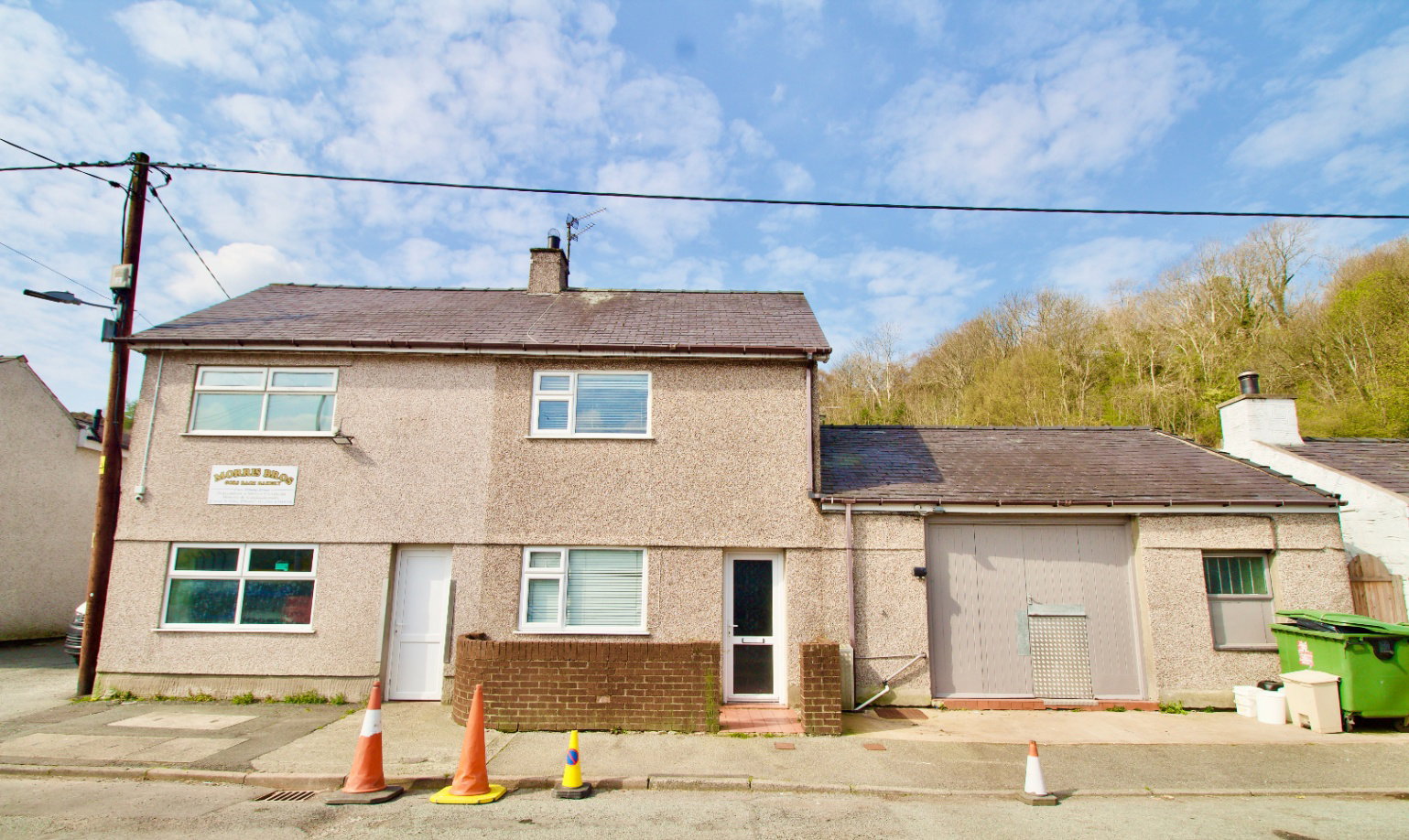 Detached House for sale in Caernarfon, Former Gors Bach Bakery and House - Cwm Y Glo