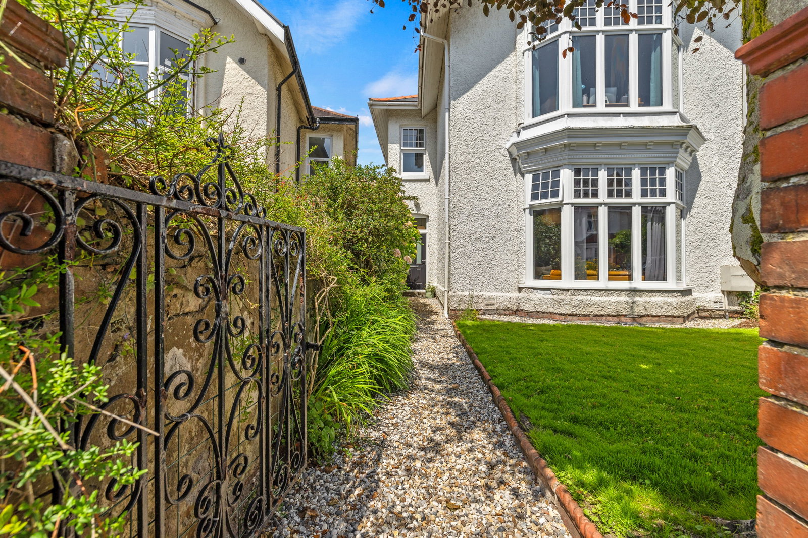 Semi Detached House in Swansea