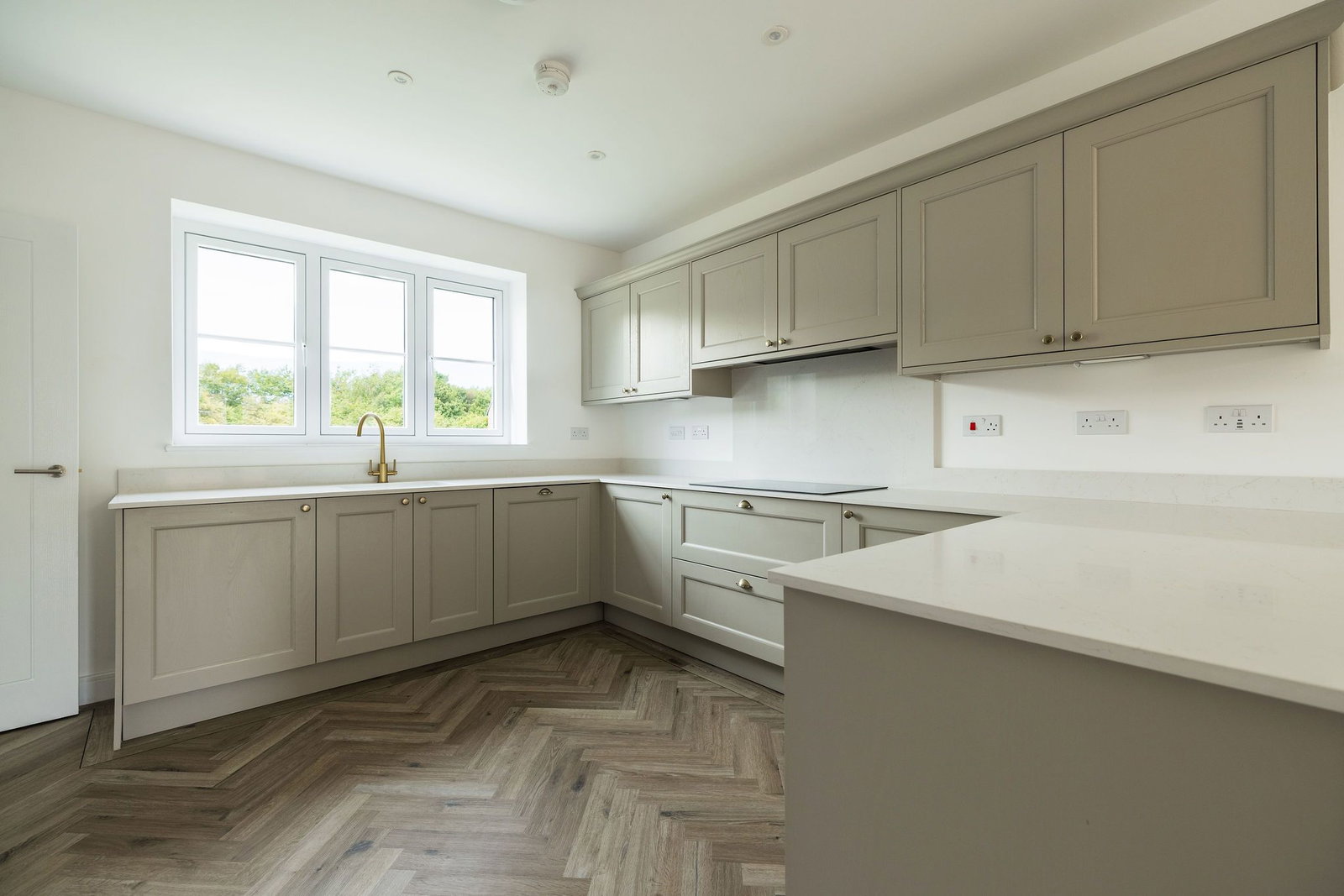 Detached House for sale in Durham, The Dorchester at Beauford Park (Homes by Carlton), Witton Gilbert, DH7 6TQ, 2025 m²