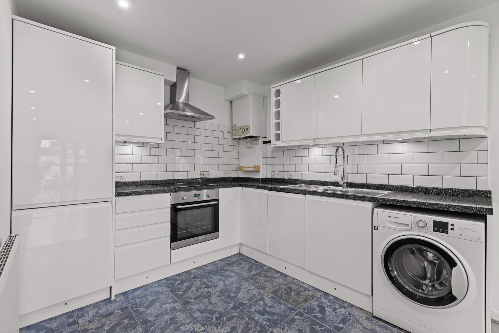 Flat in Addlestone