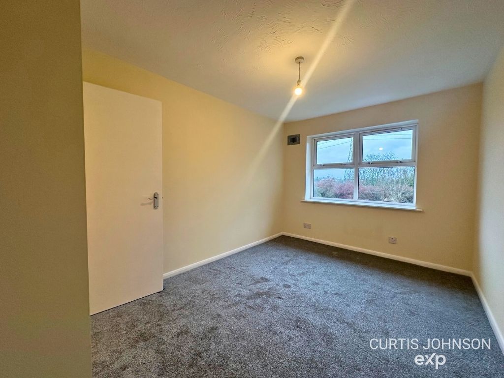 Flat in Grays