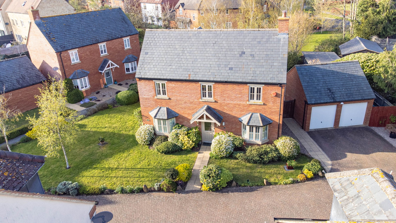 Detached House in Milton Keynes