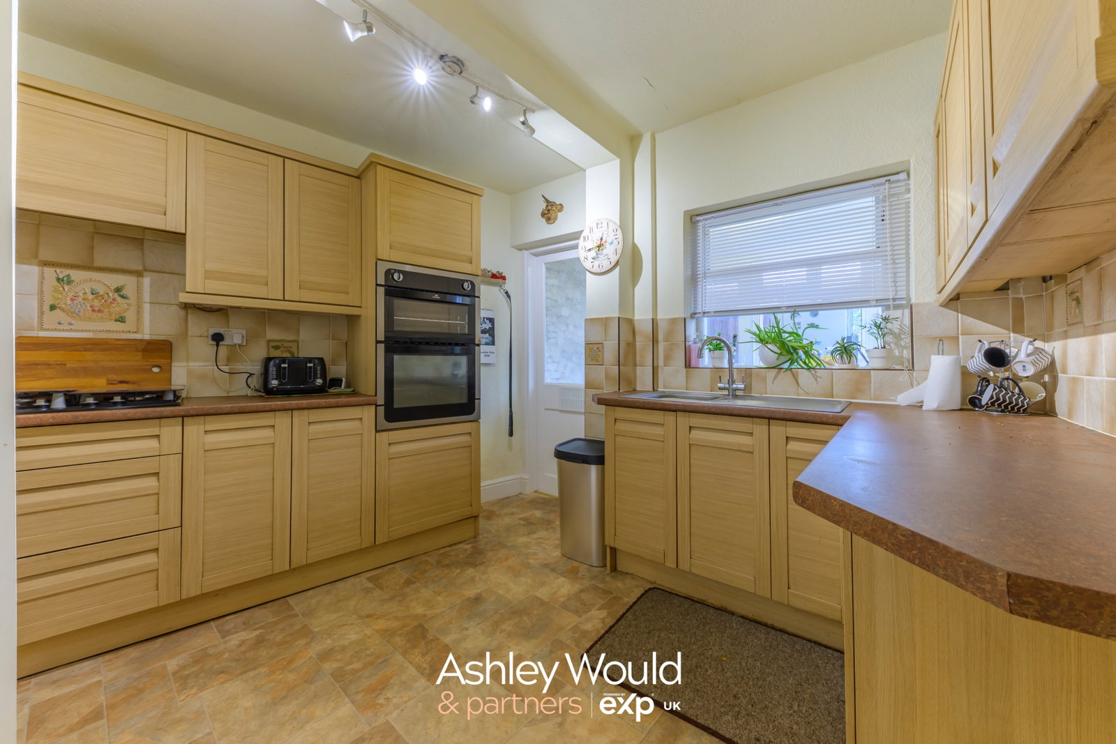 Semi Detached House in Halesowen