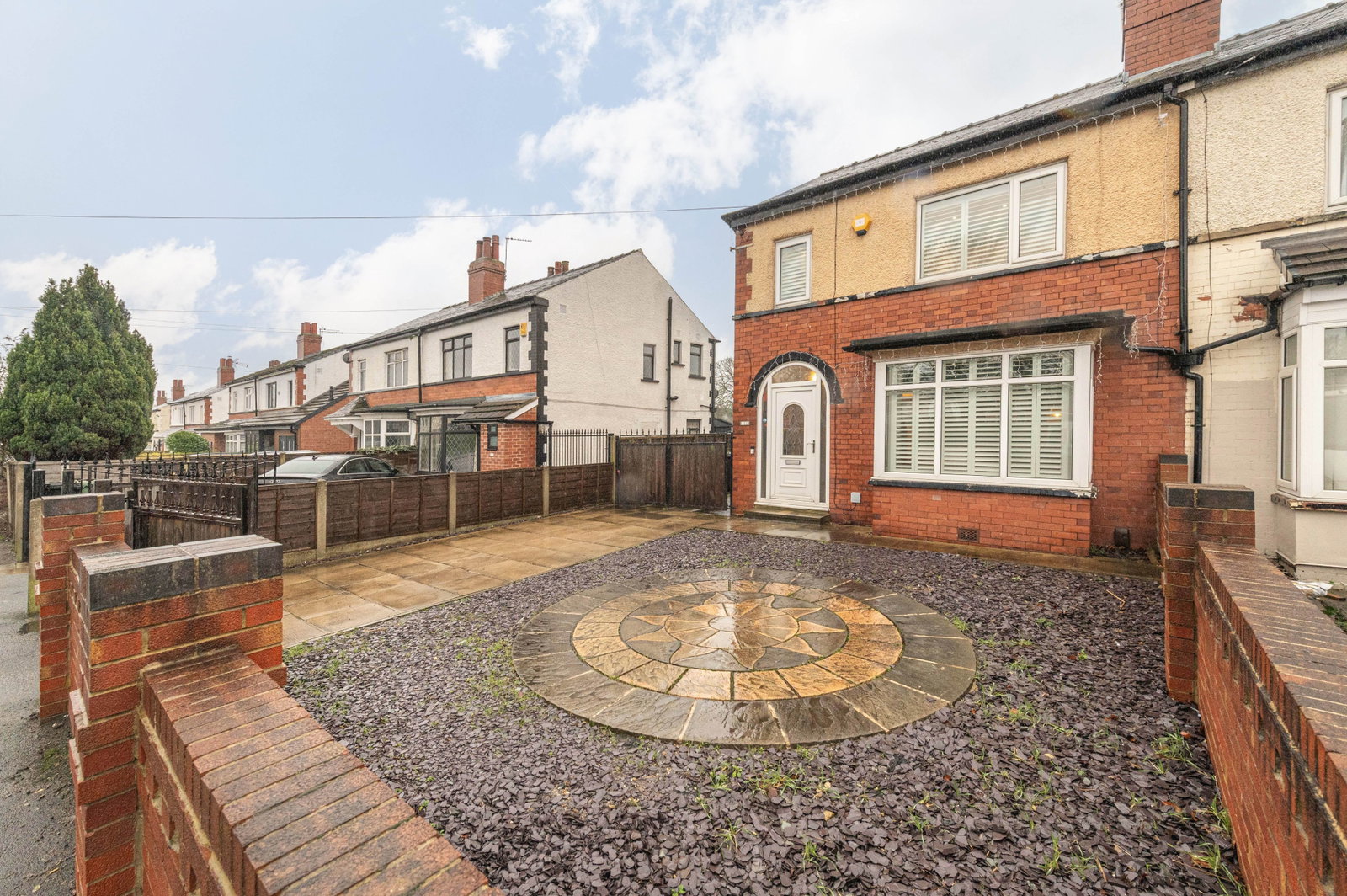 Semi Detached House in Leeds