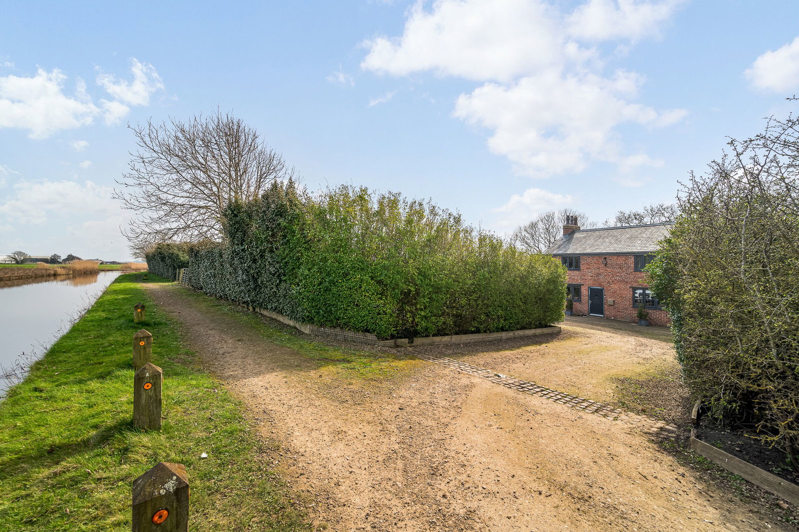 Cottage in Ormskirk/ Aughton