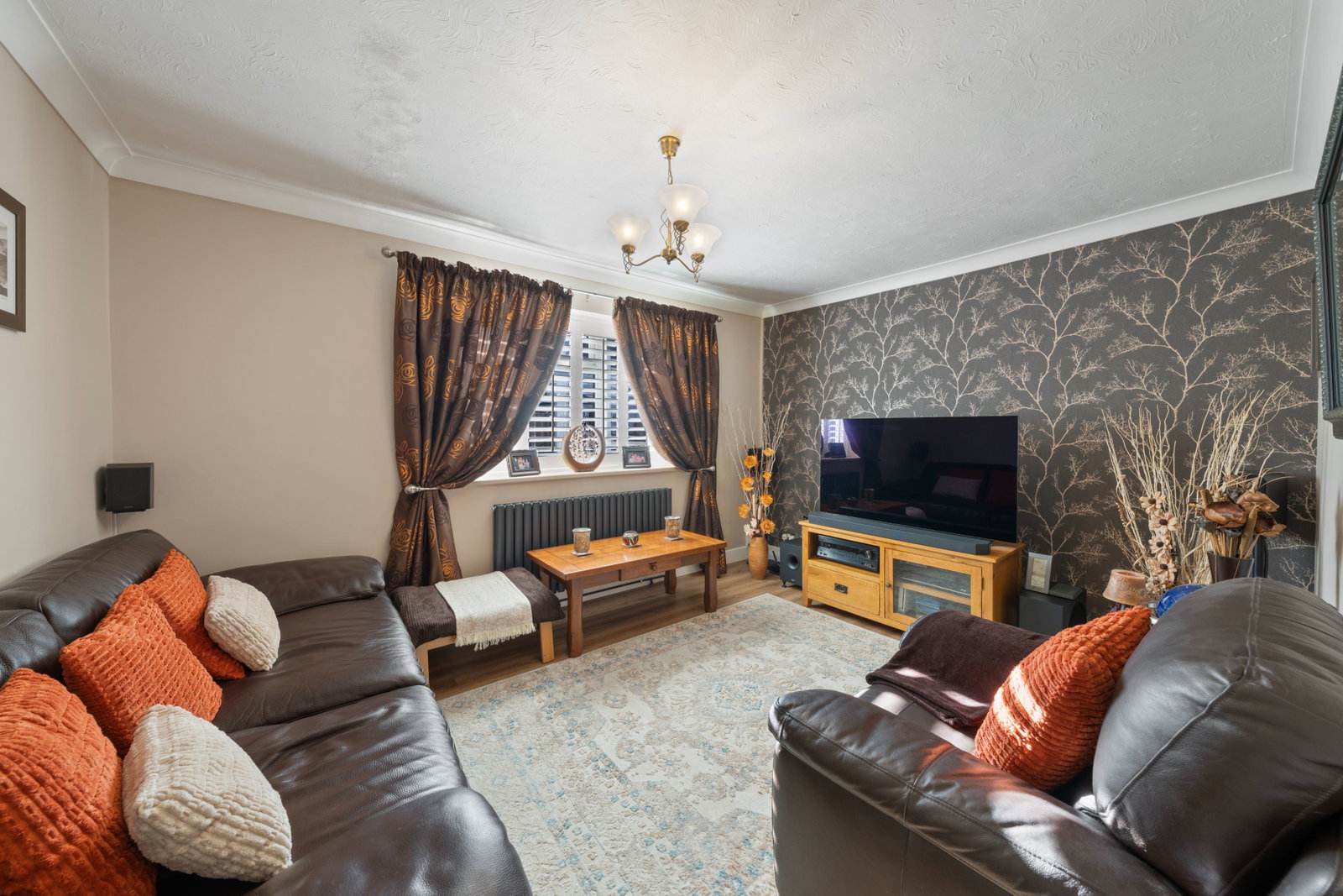 Semi Detached House for sale in Harlow, Hansells Mead, Roydon, Essex, CM19, 958 m²