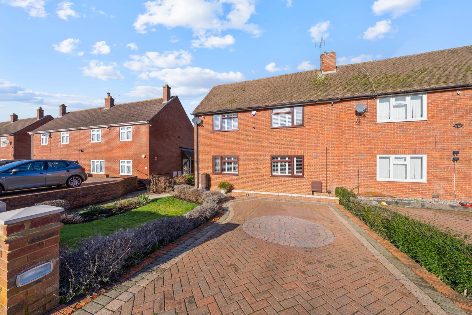 Semi Detached House for sale in Harlow, Hansells Mead, Roydon, Essex, CM19, 958 m²