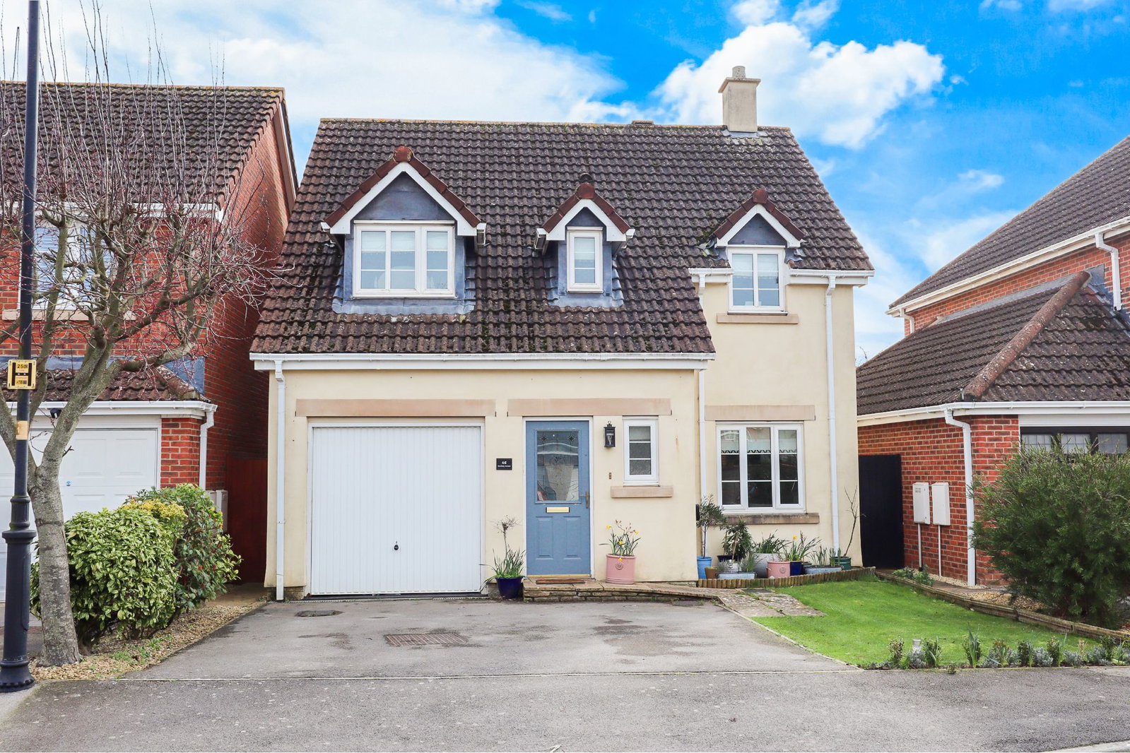 Detached House in Calne