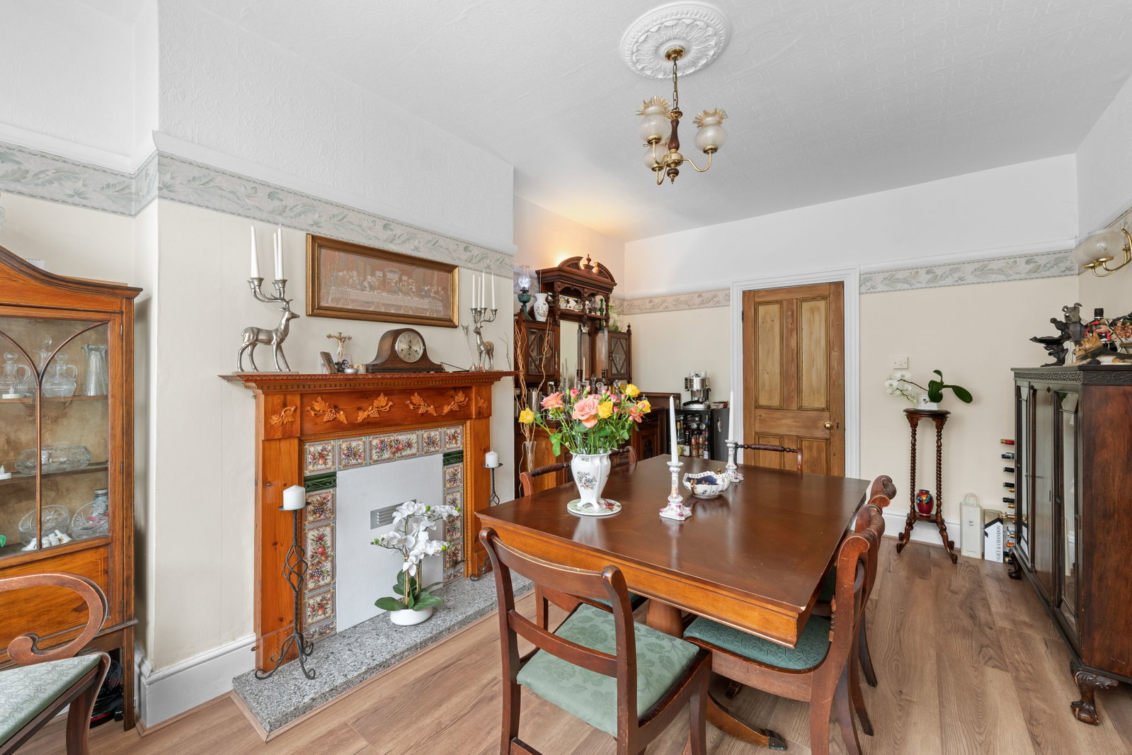 Semi Detached House in Purley