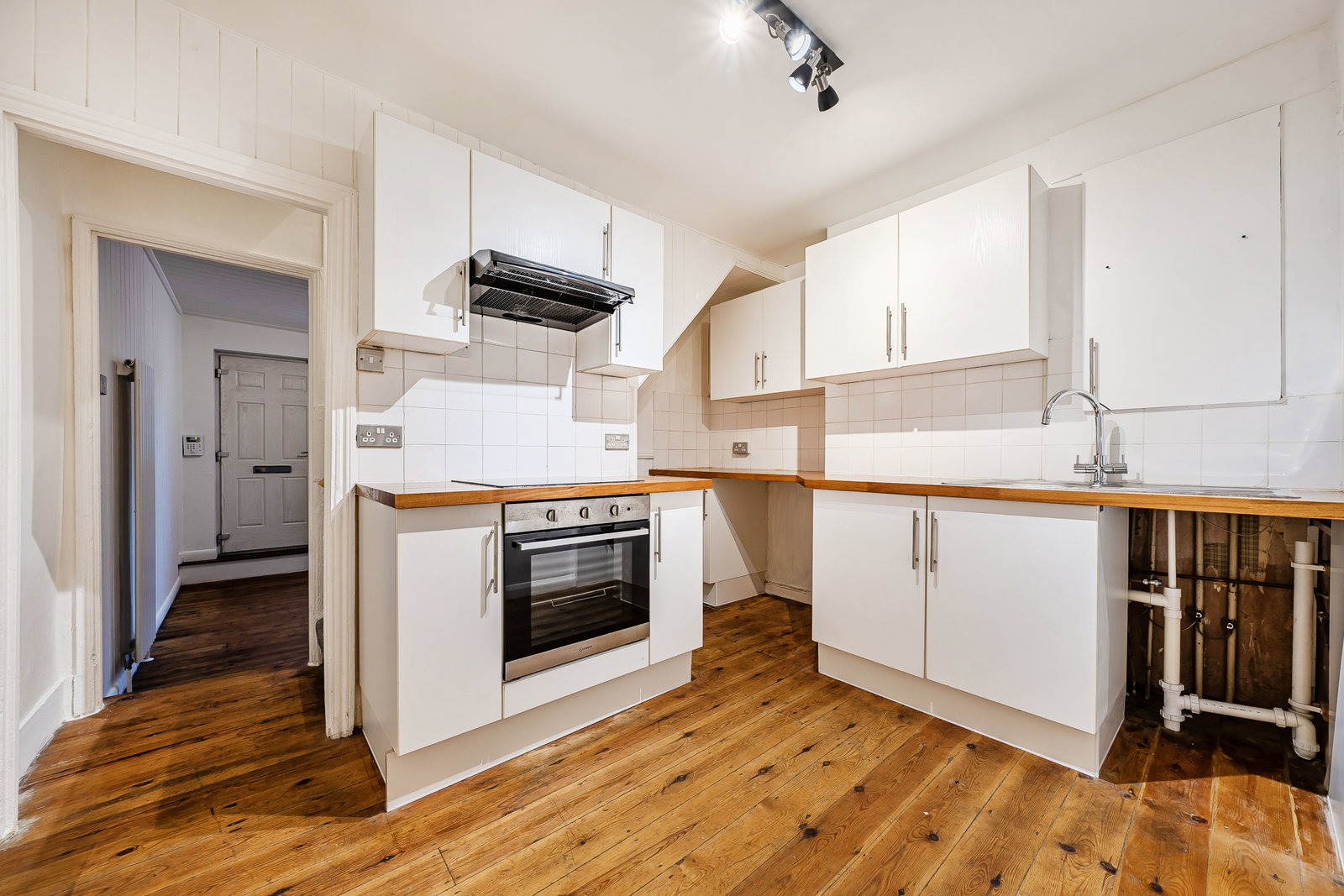 Terraced House for sale in Ramsgate, Hereson Road, Ramsgate, 667 m²