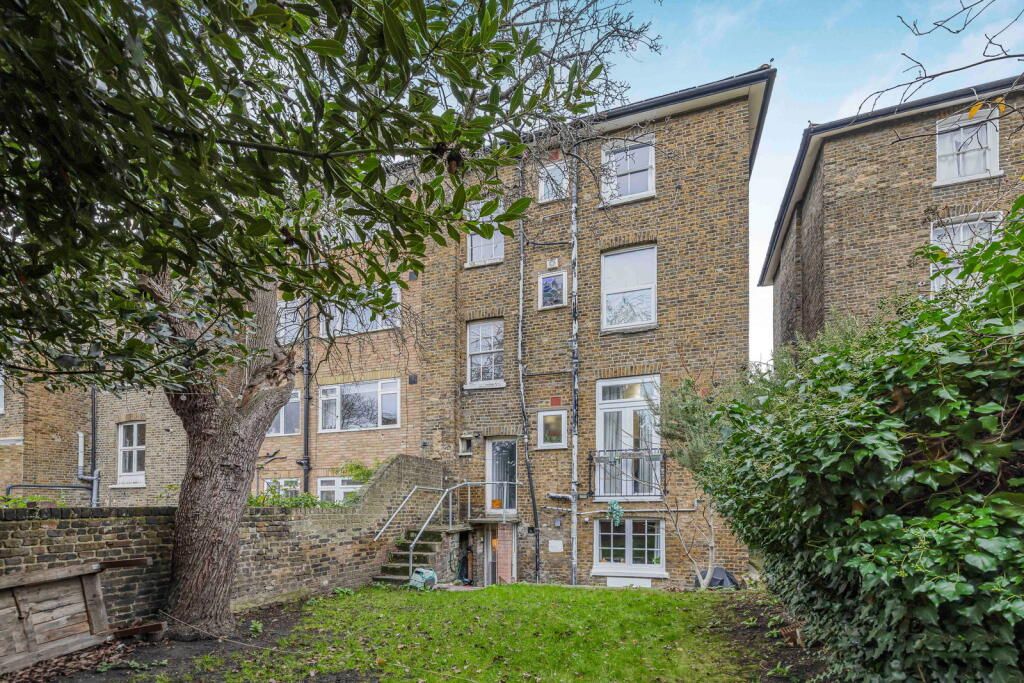 Flat in London