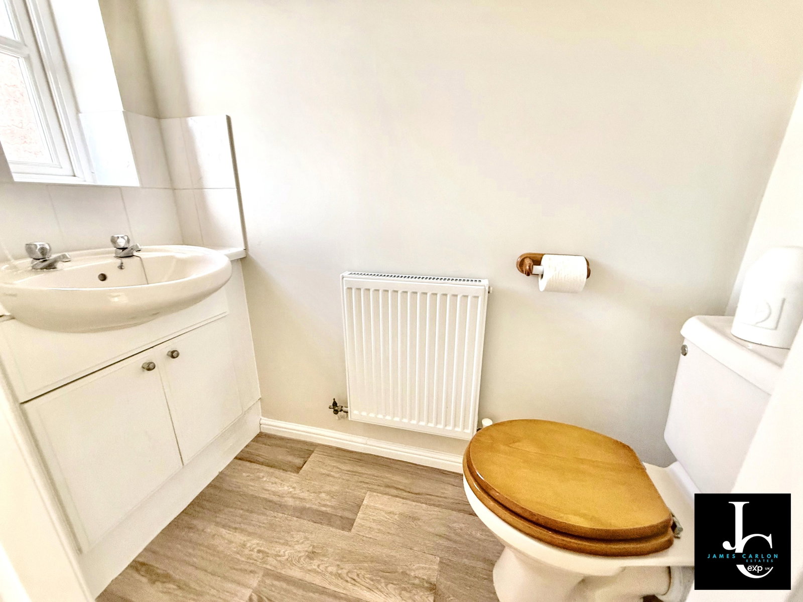 Semi Detached House in Telford
