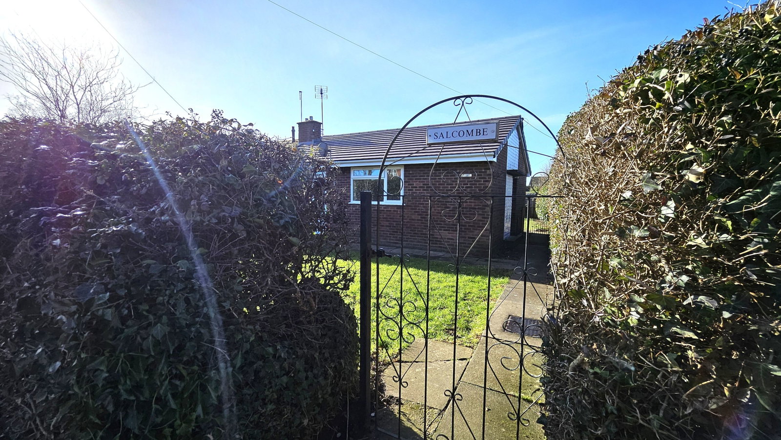 Semi Detached Bungalow in Worcester