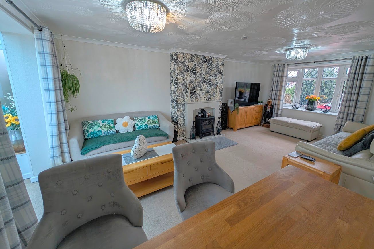 Semi Detached House in Bournemouth