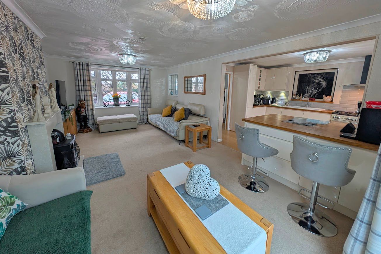 Semi Detached House in Bournemouth