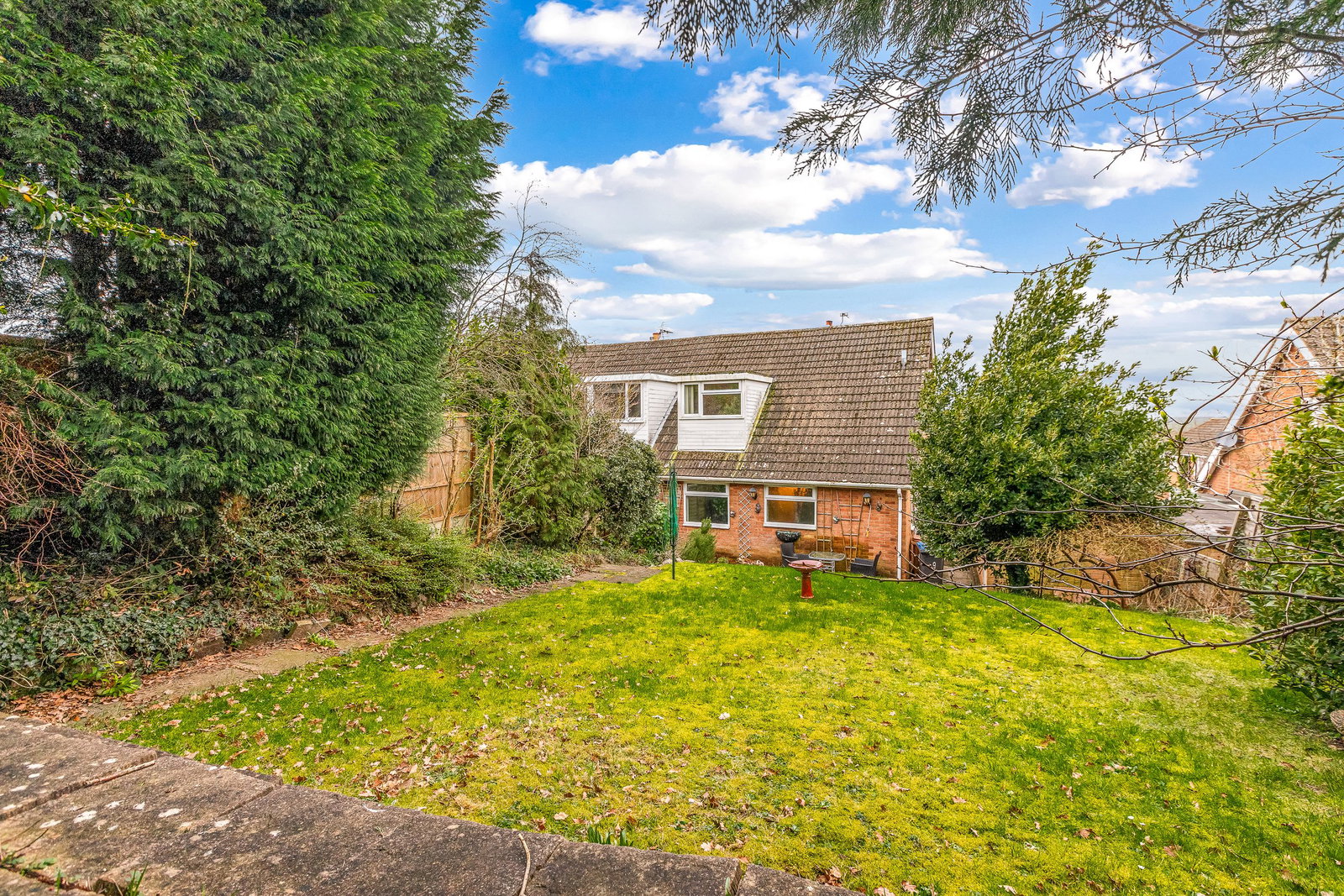 Semi Detached House in Nuneaton