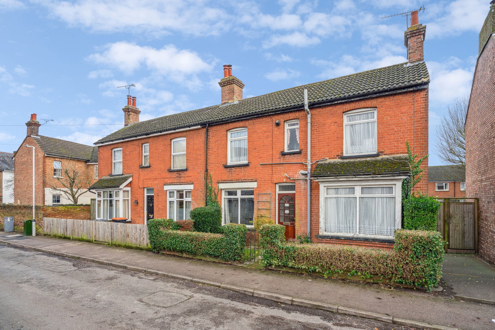 Semi Detached House in Dunstable