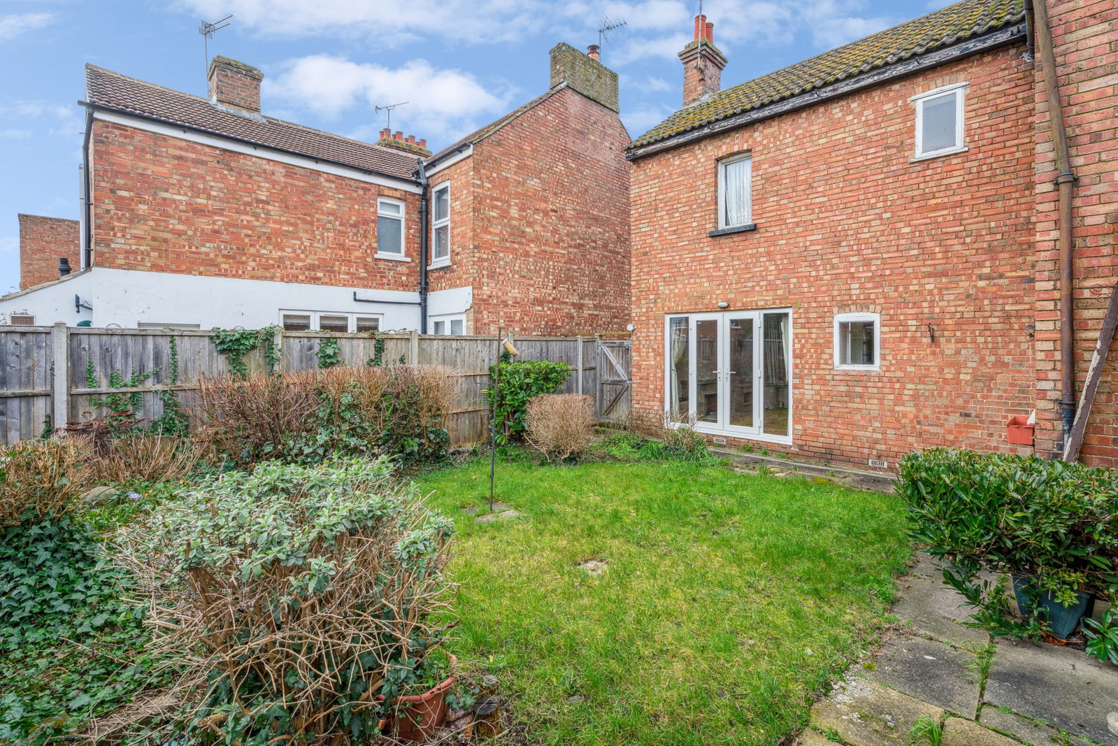 Semi Detached House in Dunstable