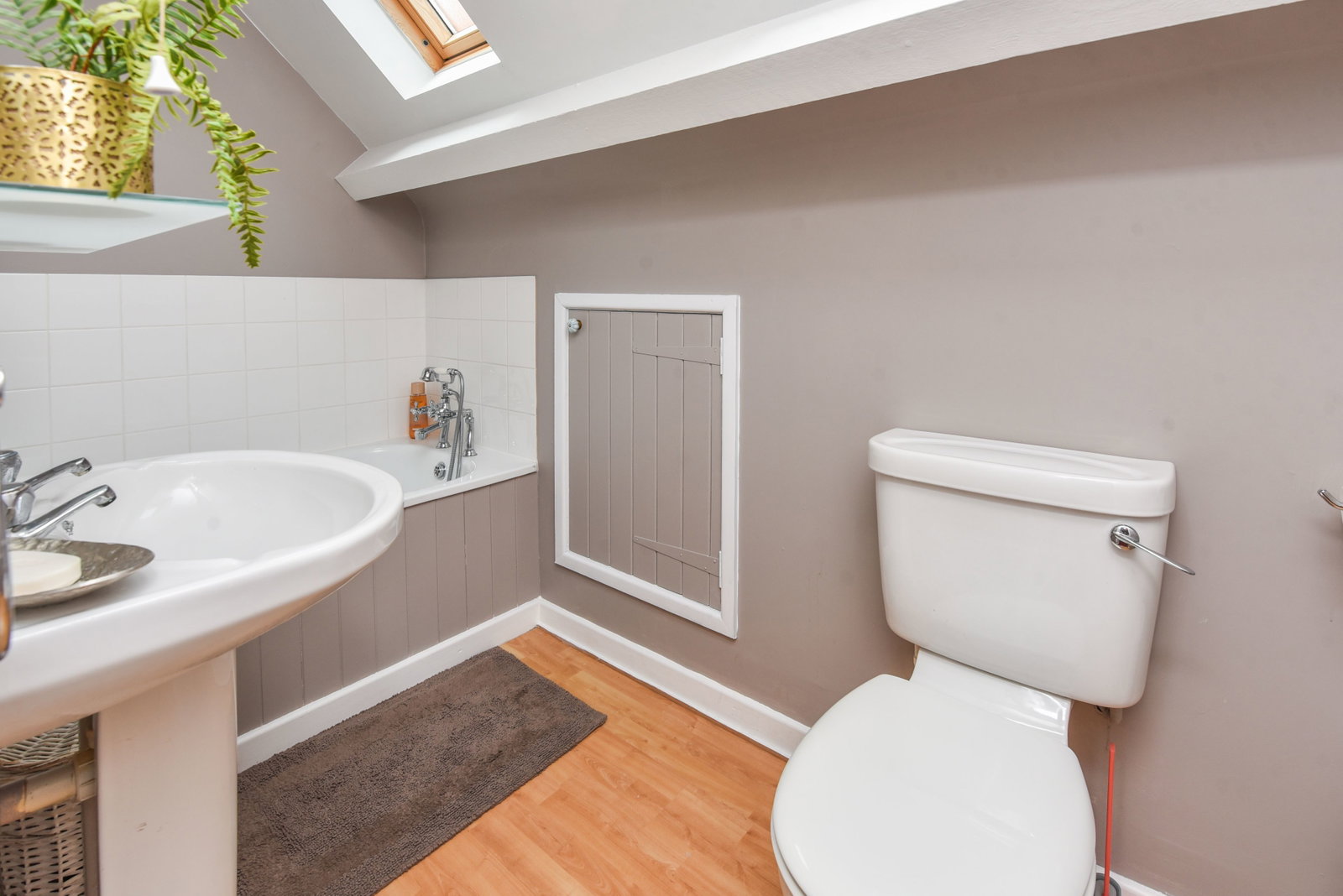End Of Terrace House for sale in Trowbridge, Magnolia Lodge, Wingfield Road, Trowbridge, BA14