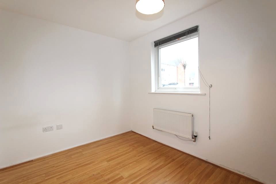Flat in Newport