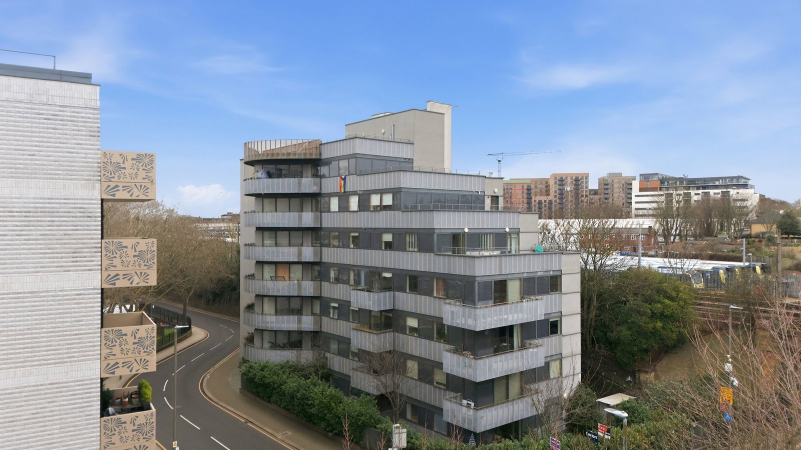 Apartment for sale in London, Time House, SW11
