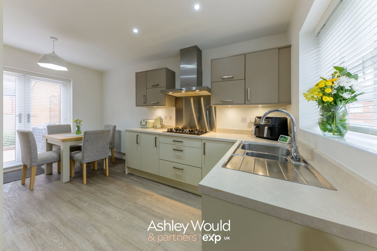 Semi Detached House in Oldbury