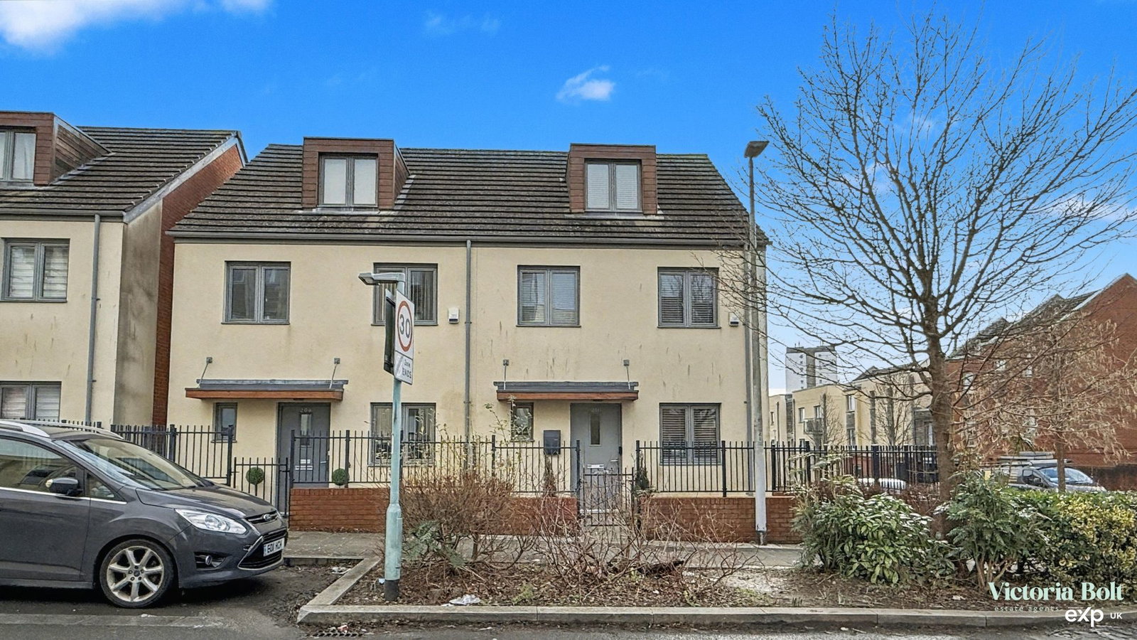 Semi Detached House in Plymouth