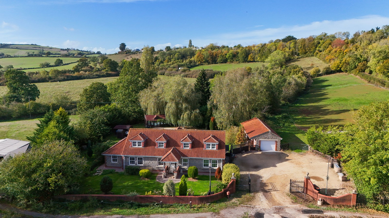Detached House for sale in Bristol, Blackrock Lane, Pensford, Bristol, BS39, 3401 m²
