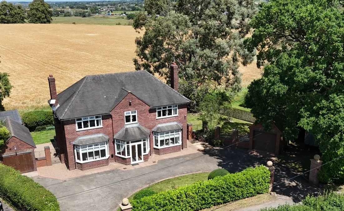Detached House in Stafford