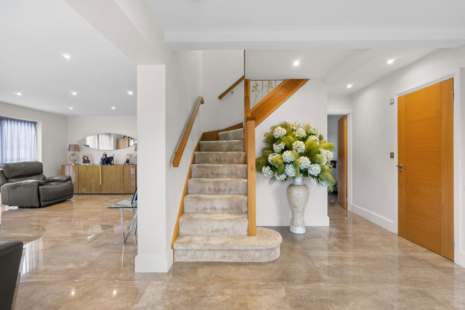 Detached House in Staines-upon-thames