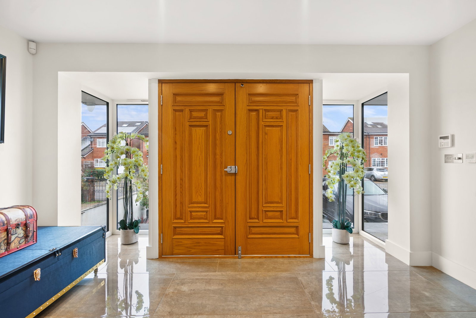 Detached House in Staines-upon-thames