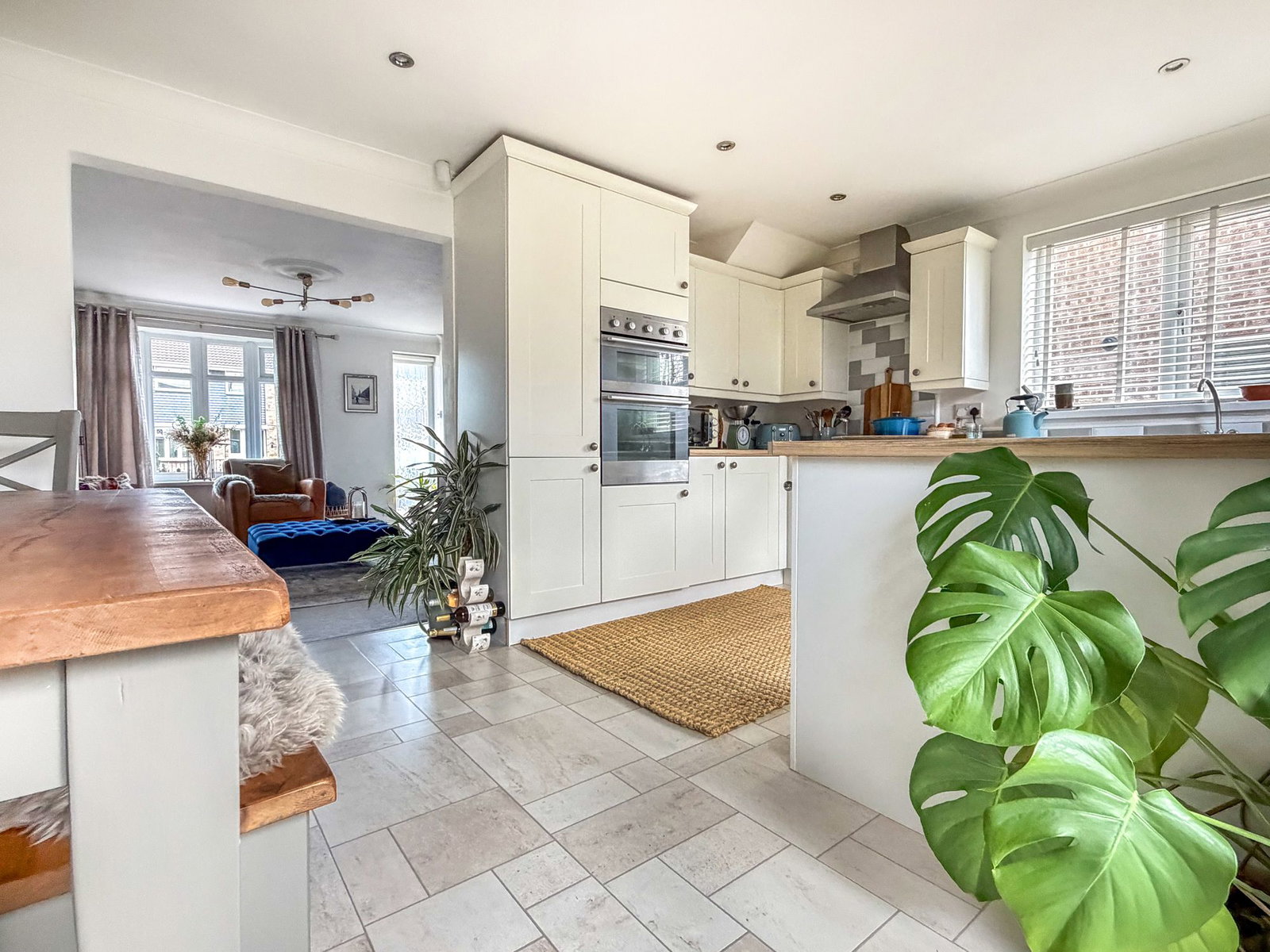 Semi Detached House in Hull