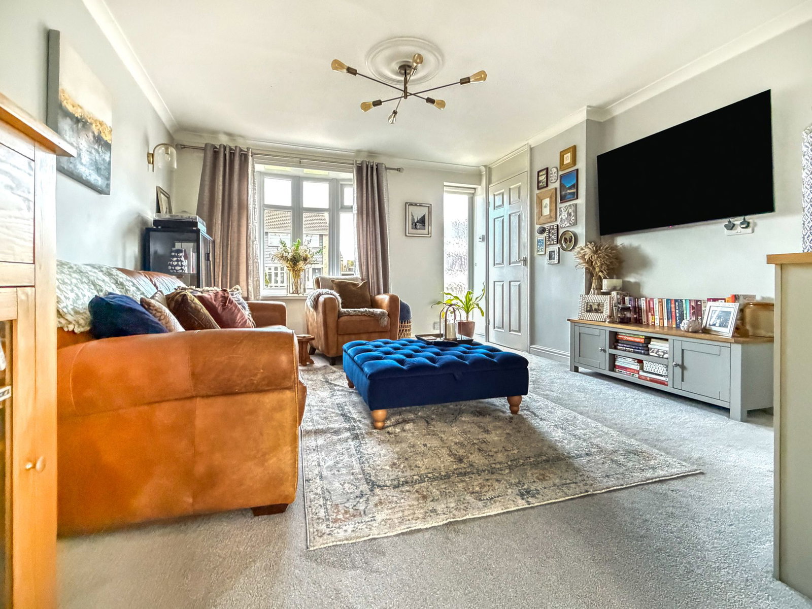 Semi Detached House in Hull