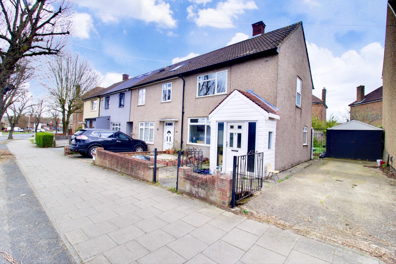 End Of Terrace House in Romford