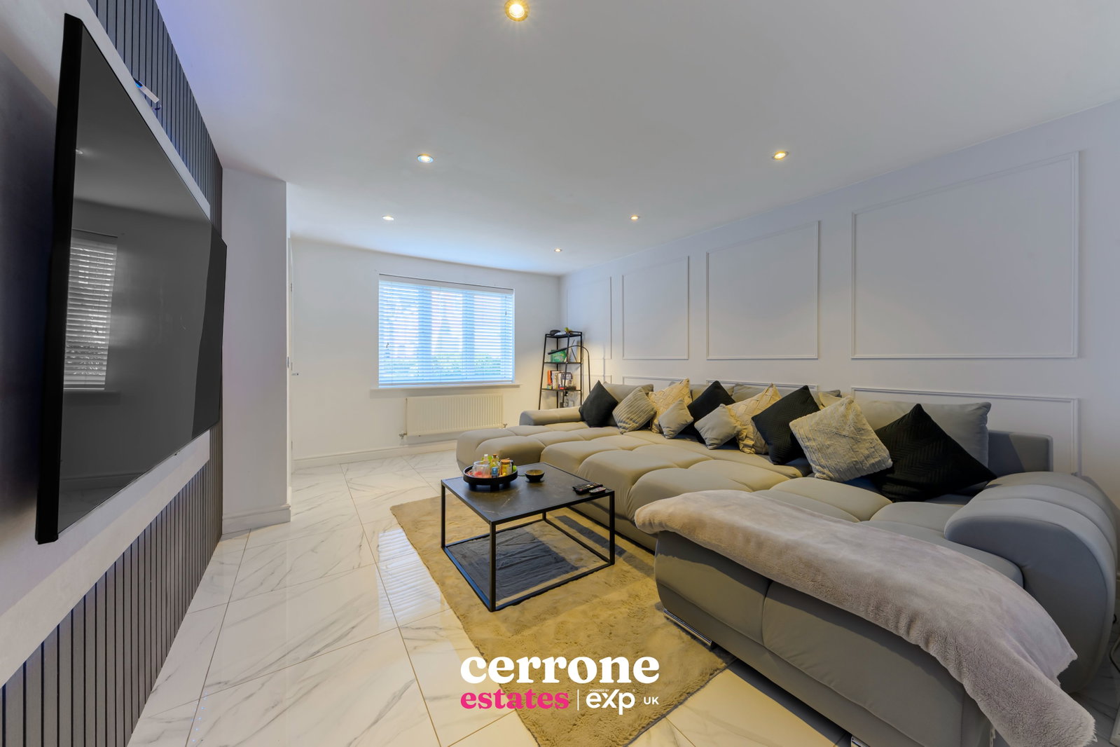 Semi Detached House in Redditch