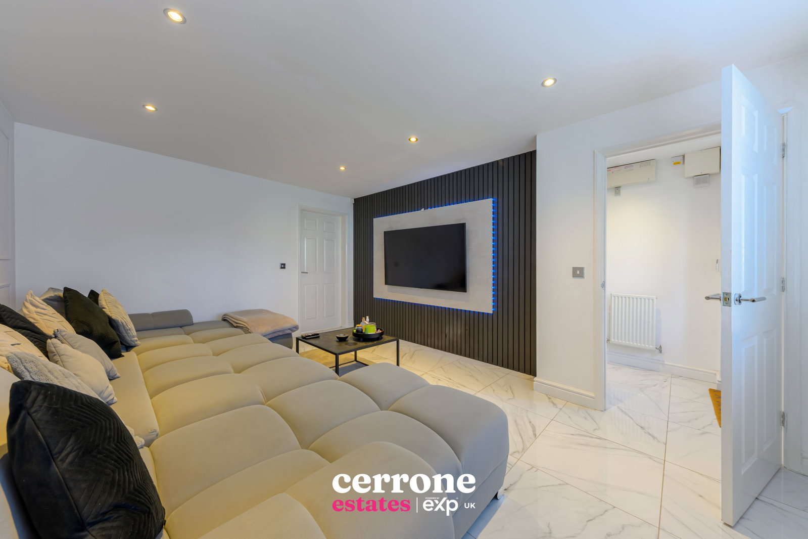 Semi Detached House in Redditch