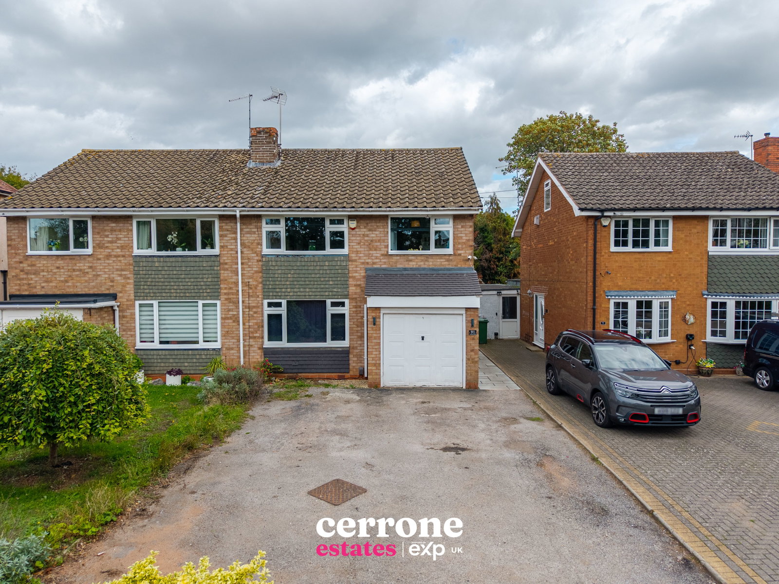 Semi Detached House for sale in Redditch, Studley Road, Redditch, B98 7HF, 1269 m²