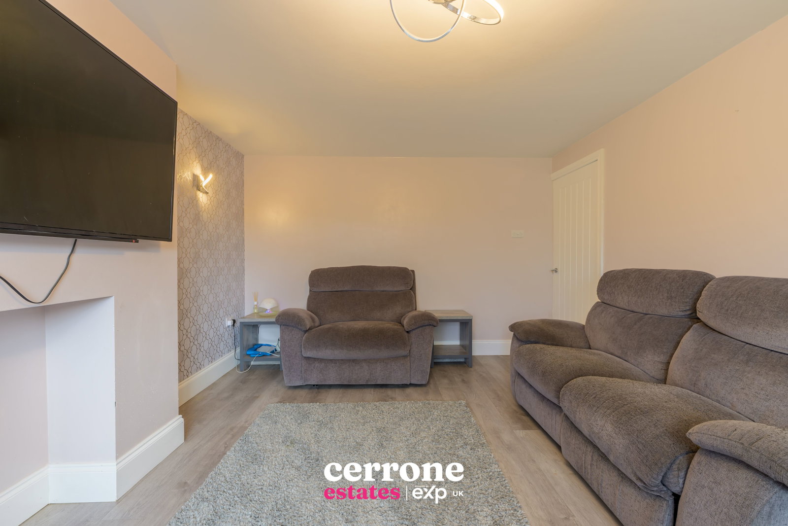 Semi Detached House for sale in Redditch, Studley Road, Redditch, B98 7HF, 1269 m²