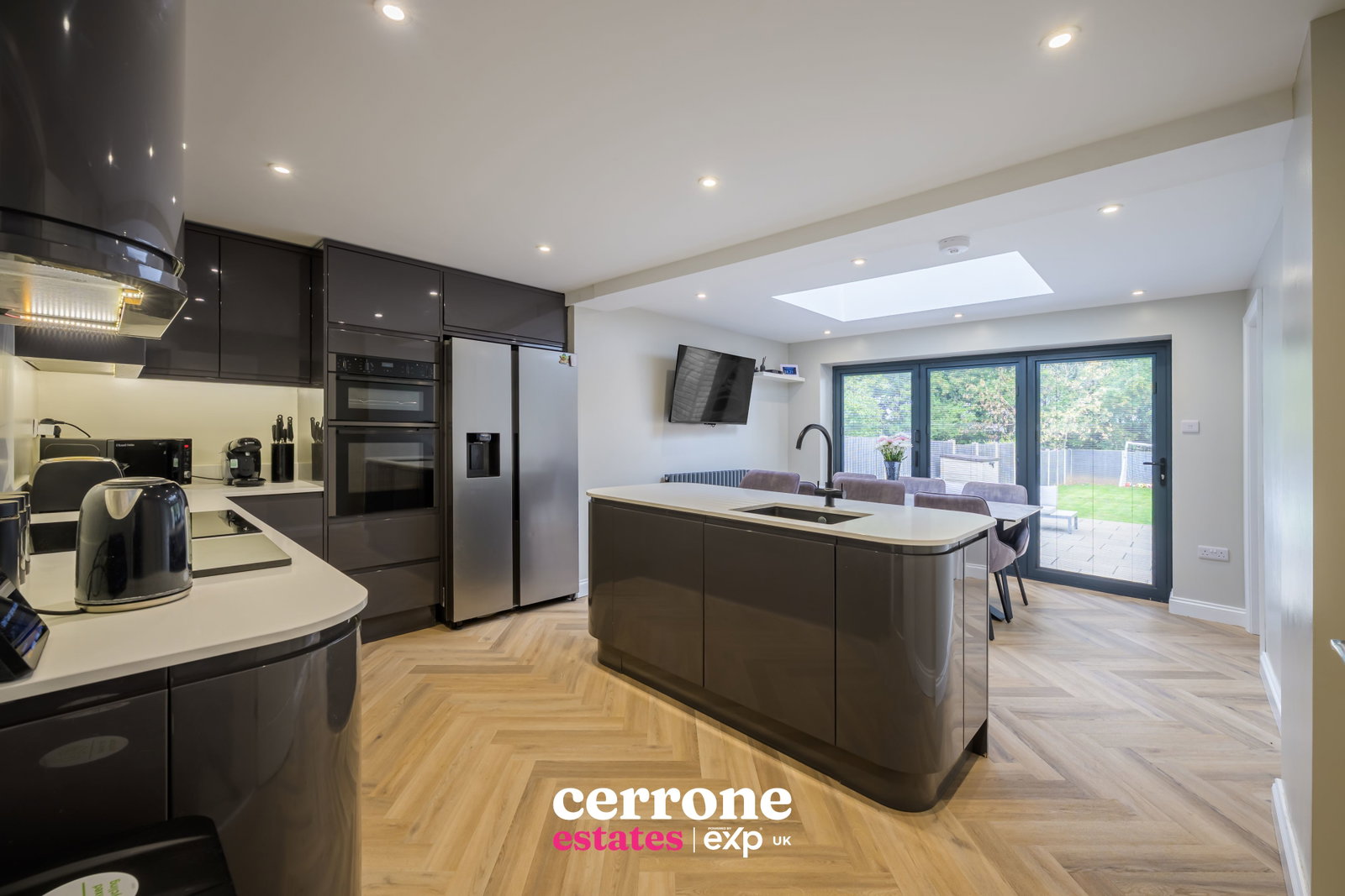 Semi Detached House for sale in Redditch, Studley Road, Redditch, B98 7HF, 1269 m²