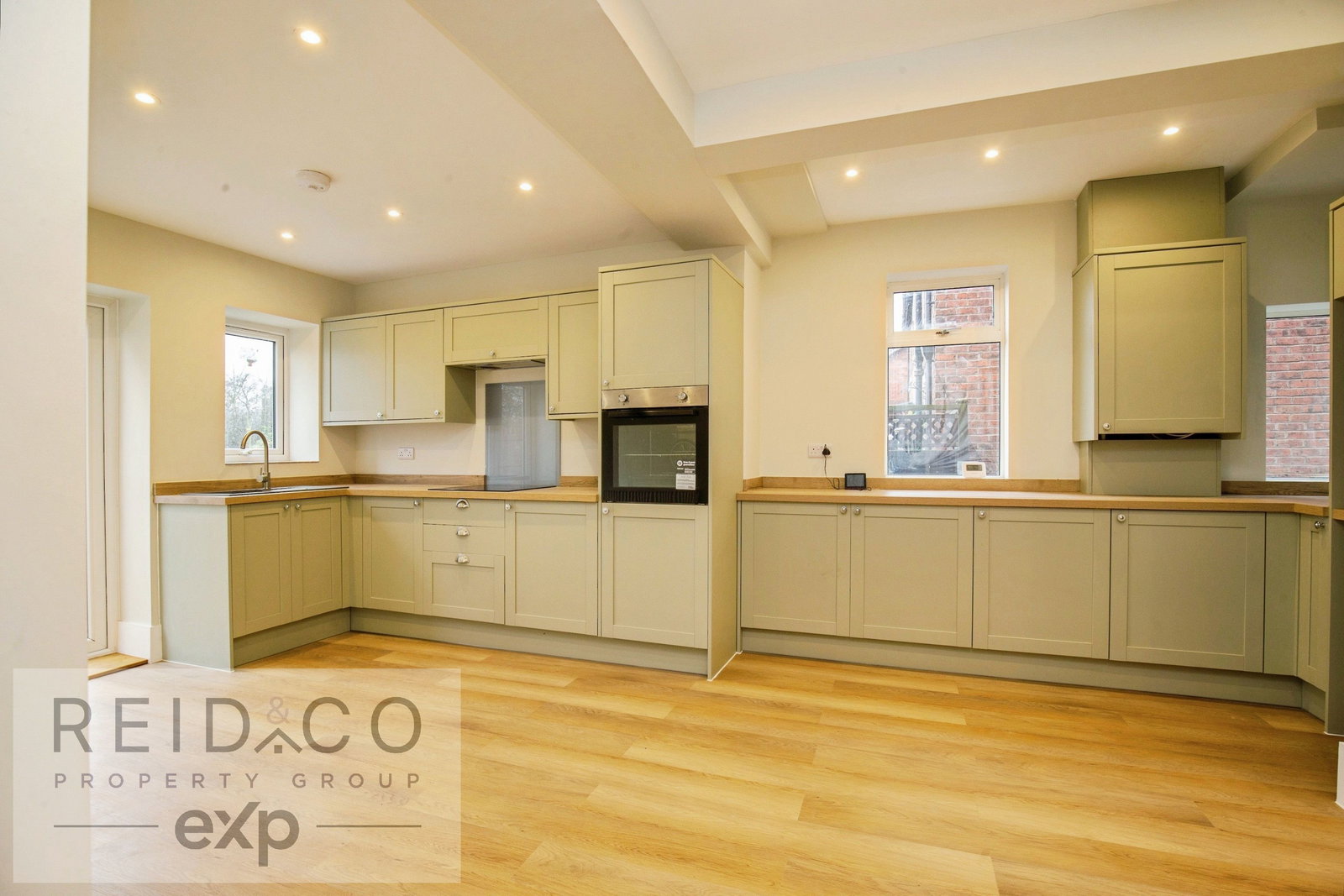 Semi Detached House in Preston